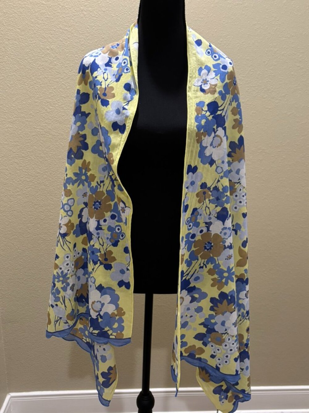 Talbots Blue Yellow Floral Cotton Scarf Wrap Scalloped Edges
